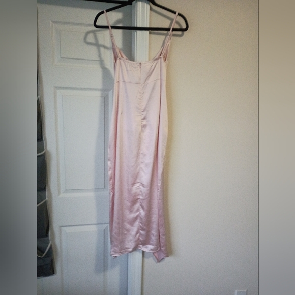 Elegant Pink Satin Dress Petal & Pup Size 8 - Picture 3 of 4